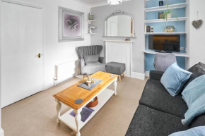 Host & Stay - Regency Square Apartment